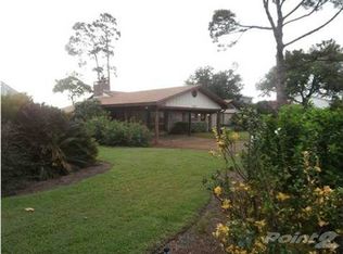 923 Coronado Dr, Gulf Breeze, FL 32563