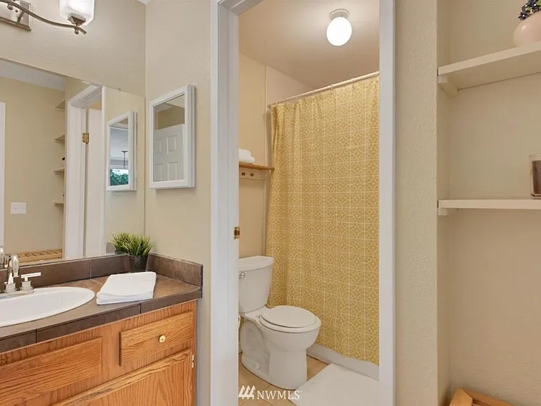 16823 NE 91st St — Photo 22