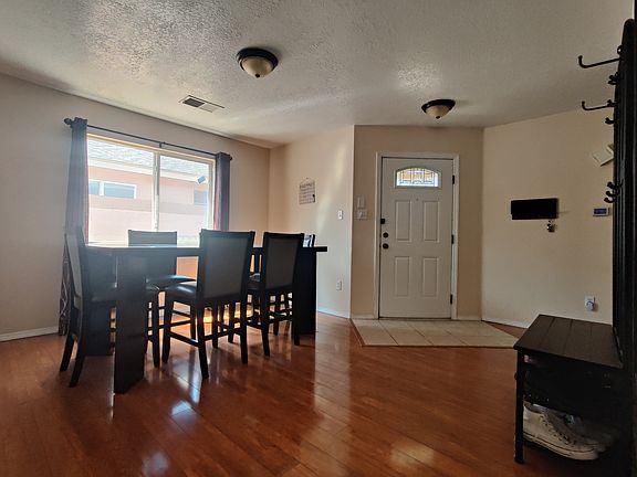 3rd image of 420 Sawtooth St SE