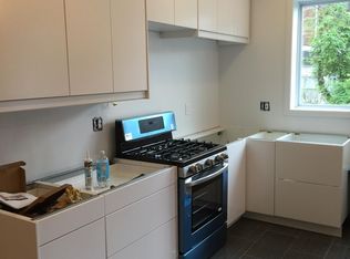 752 Columbia Rd NW, Washington, DC 20001