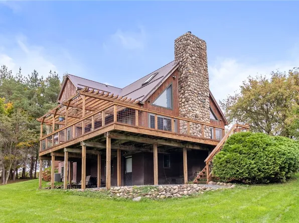 600 Hartnagle Rd, Newark, NY 14513