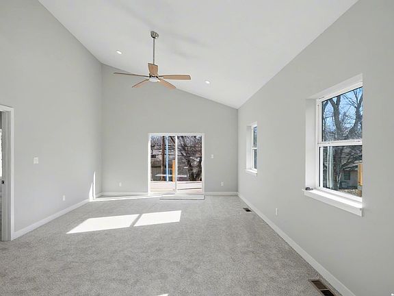3rd image of 1228 Walnut St