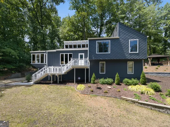 493 Willow Springs Dr, Marietta, GA 30068