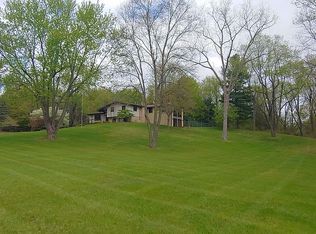 7990 Overpine Dr, Clarkston, MI 48348