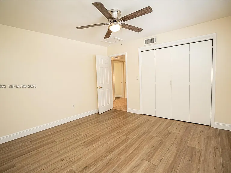 5613 Pierce St — Photo 17