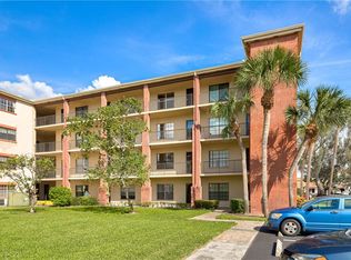 930 85th Ave N APT 302, Saint Petersburg, FL 33702