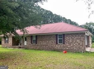 161 Live Oak Ln, Claxton, GA 30417