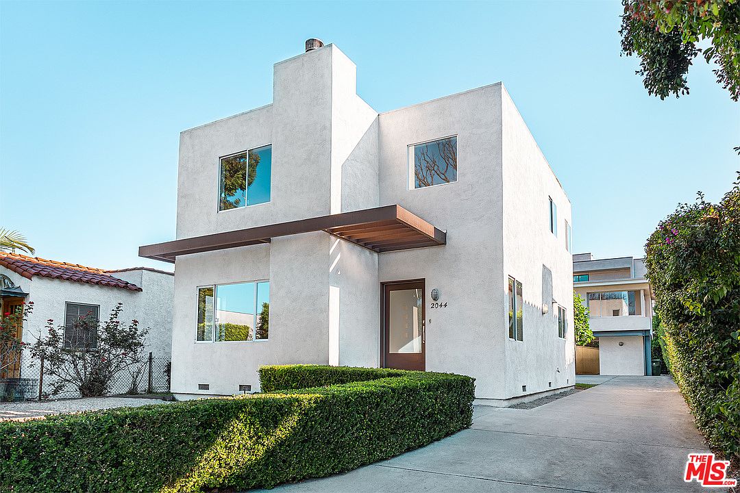 2044 Butler Ave Los Angeles Ca 90025 Zillow