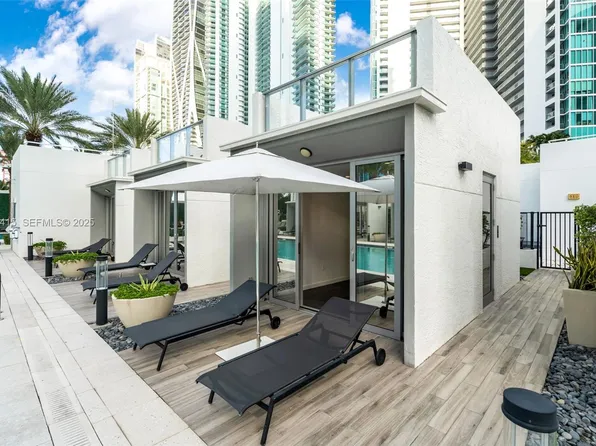 851 NE 1st Avenue Cabana #15, Miami, FL 33132