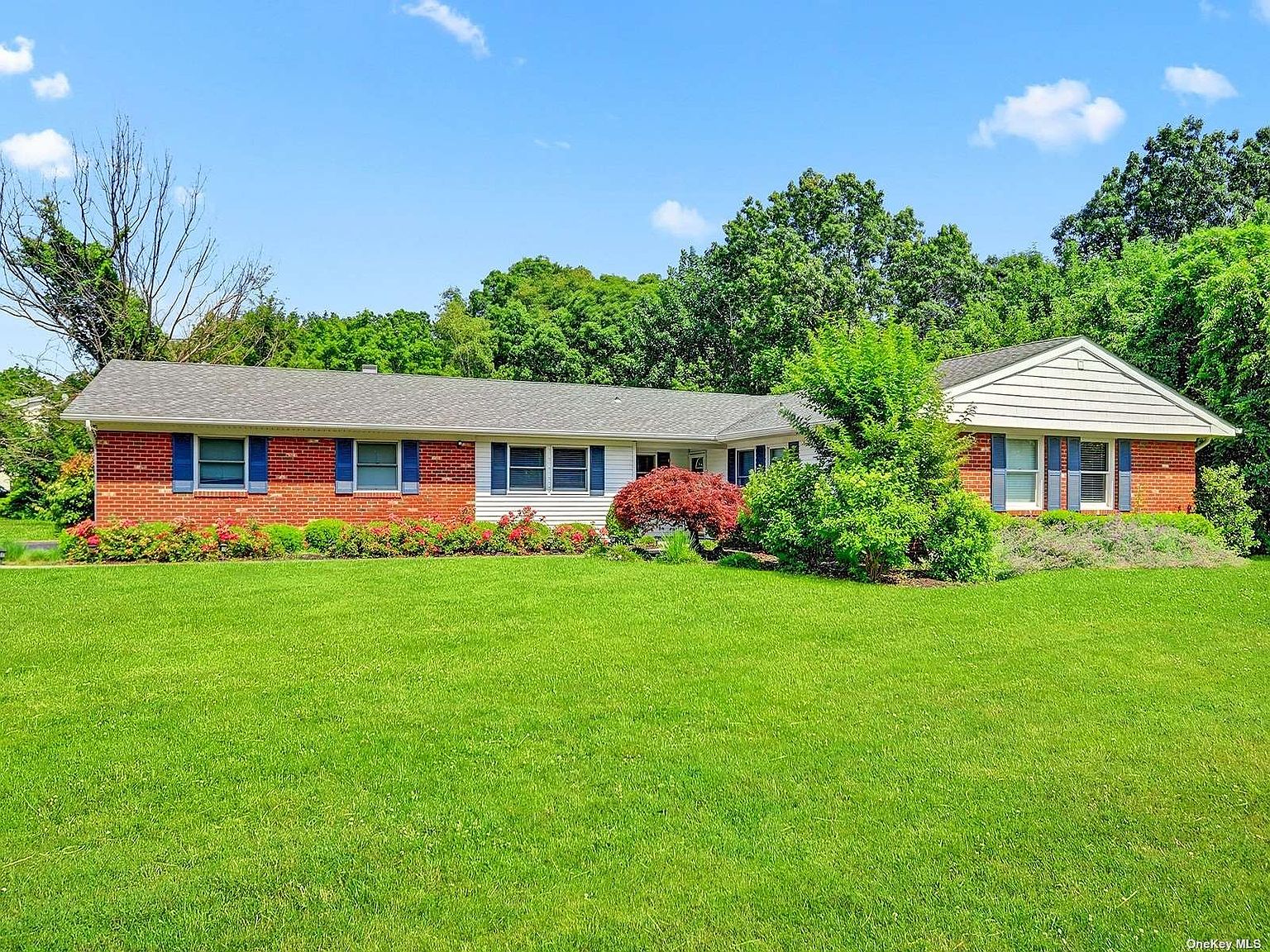 65 Strathmore Village Drive, South Setauket, NY 11720 Zillow