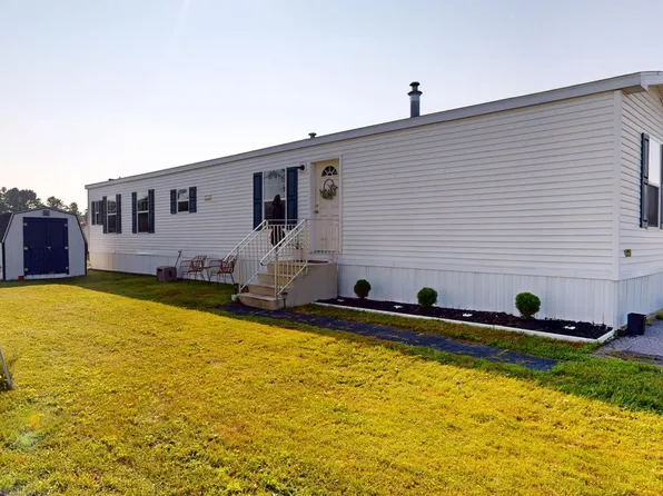 94 Heather Drive, Lewiston, ME 04240