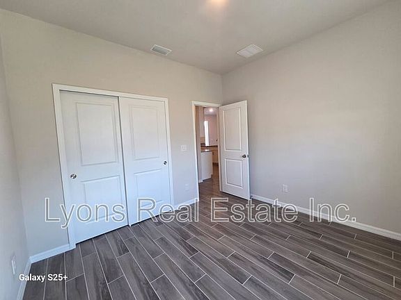 2nd image of 4220 NE 22nd Pl