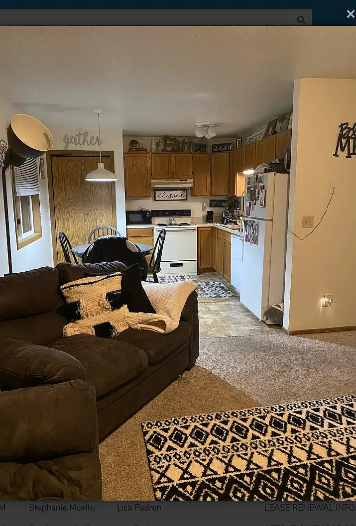 2 bed, 850 sqft, $945 — Photo 2