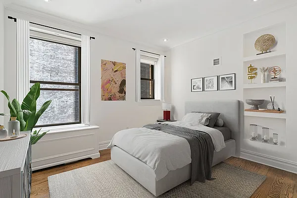 Sold by Nest Seekers International | media 21