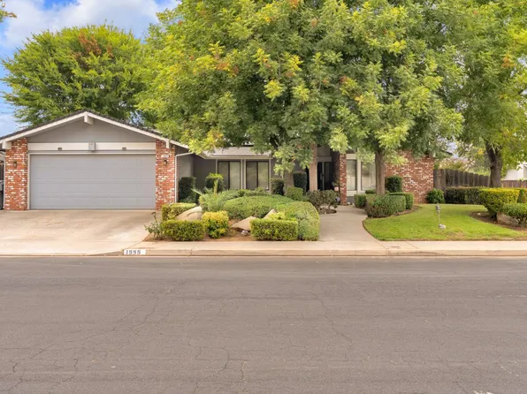 1995 Vartikian Ave, Clovis, CA 93611