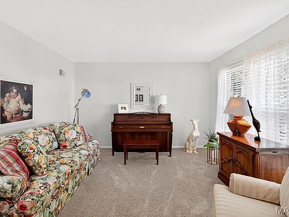 5th image of 3228 Lin Tel Rd