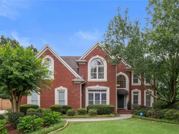 2800 Cranmore Ct NE, Marietta, GA 30066