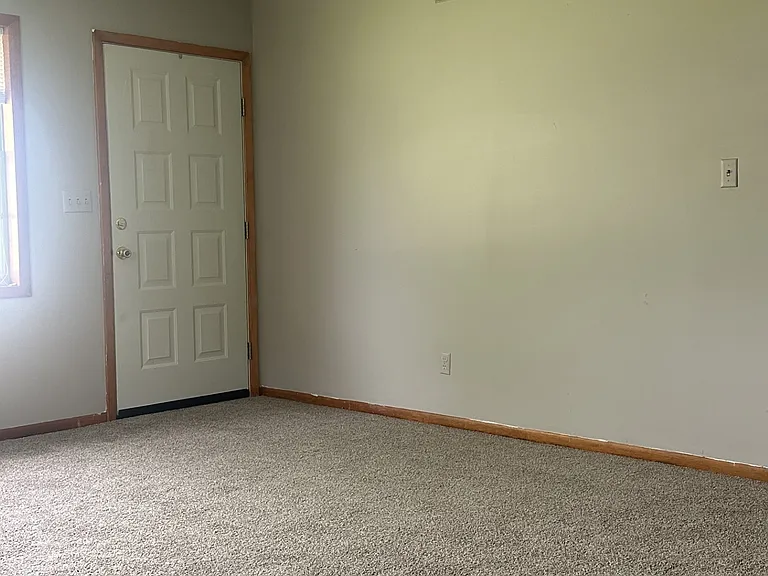 313 E Grandview Dr — Photo 10