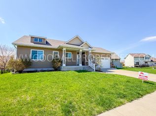 1106 NW Rockcrest Rd, Ankeny, IA 50023