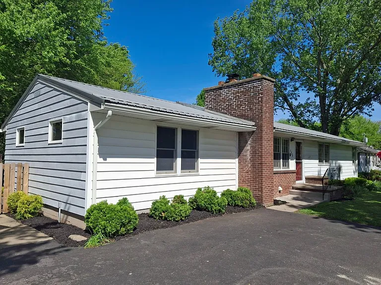 3900 Ransomville Rd — Photo 2