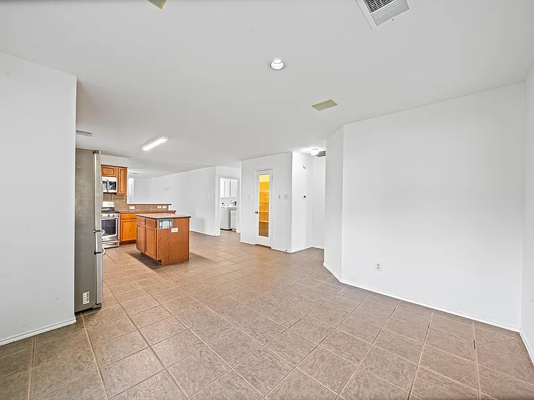 7207 Highland Oak Ct — Photo 10