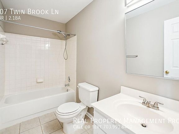 4th image of 607 Twin Brook Ln