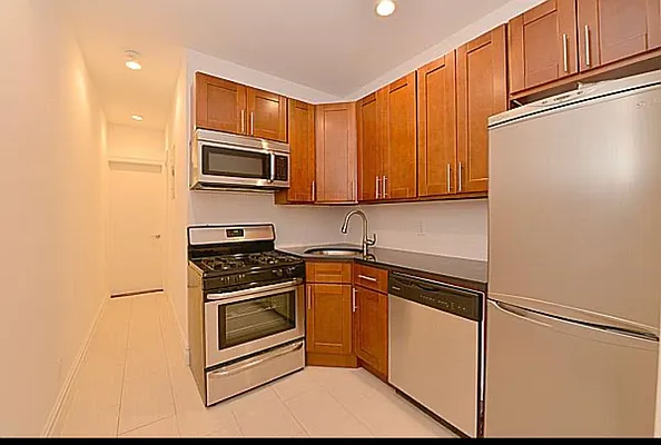 Rented by Think Properties | media 8