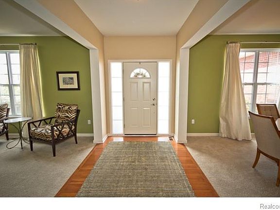 4th image of 29968 Sparkleberry Dr