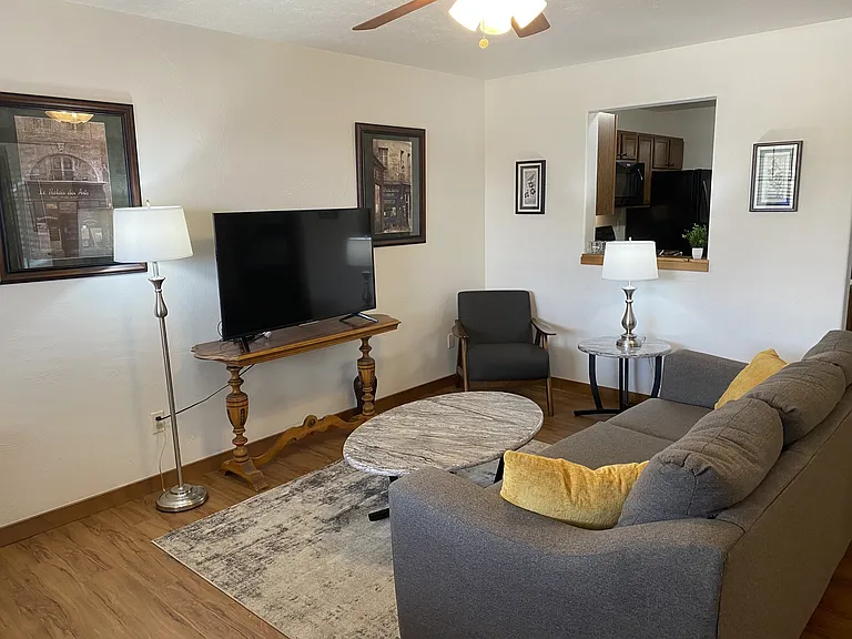 104 W Porphyry St #7 — Photo 7