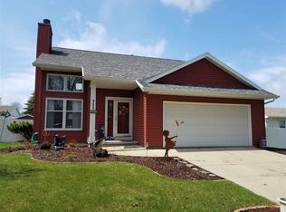 982 Birch Rd, Fond Du Lac, WI 54937