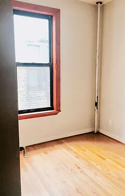 Rented by Warren T Real Estate Corp. | media 4