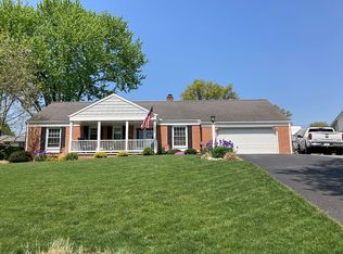 237 Bluff View Dr, Lancaster, PA 17601