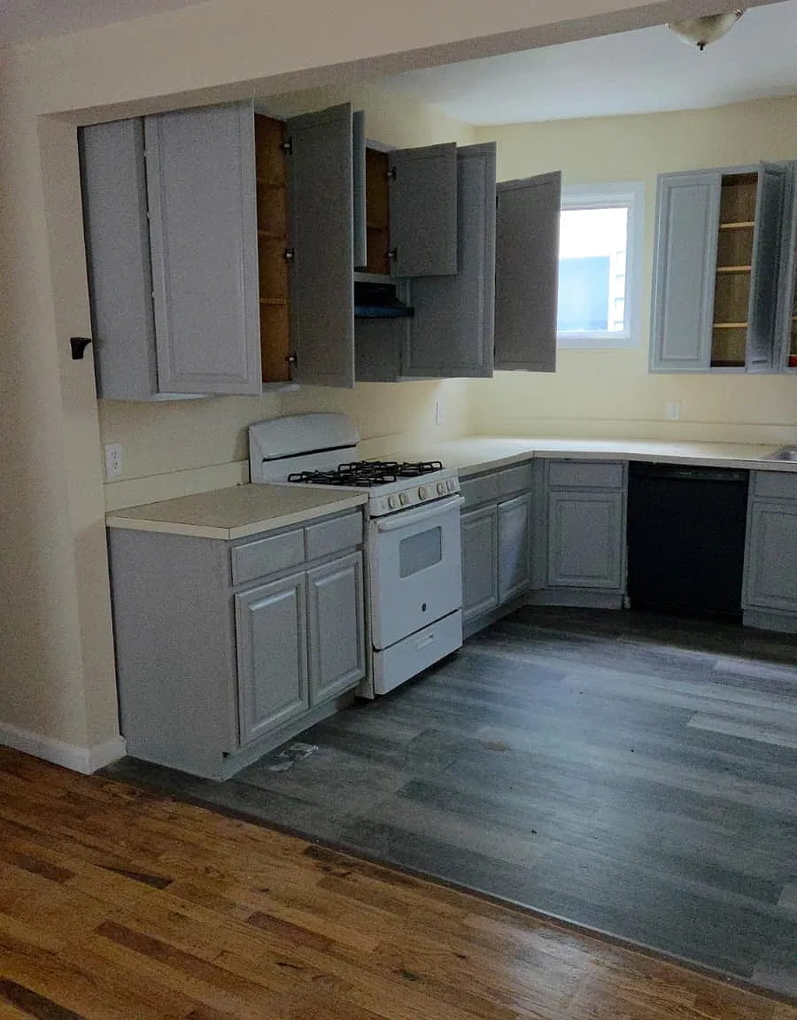 5 bed, 1500 sqft, $3,000 — Photo 2