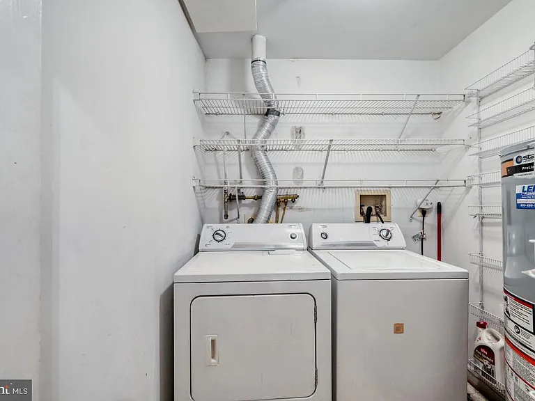 2322 Falls Gable Ln #J — Photo 12