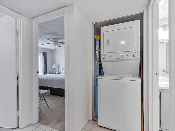4th image of 5805 Washington St APT 17
