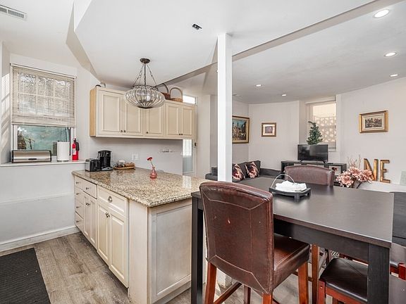 3rd image of 2 Buckley Ave #1F