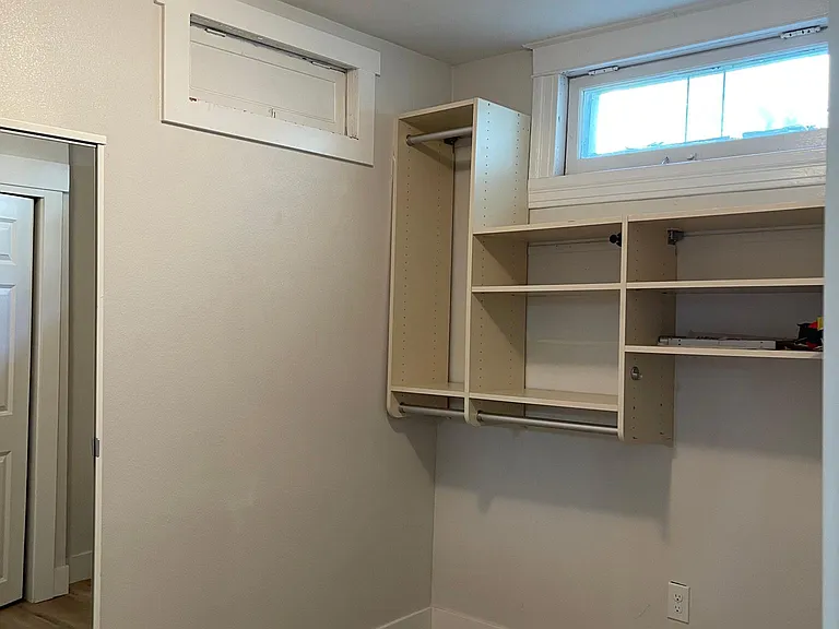 1522 Taylor Ave N #B — Photo 23