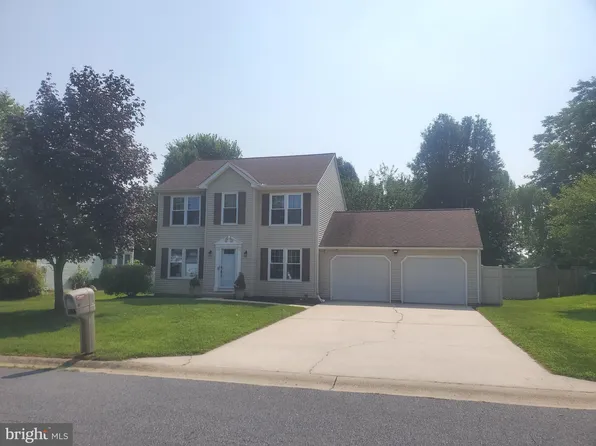 18 Lordship Ln, Dover, DE 19901