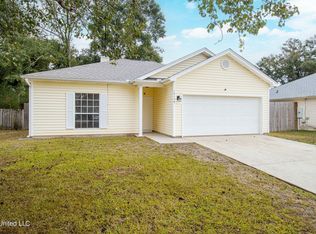 12158 Five Oaks Dr, Gulfport, MS 39503