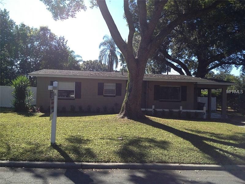 1st image of 620 W Shady Ln