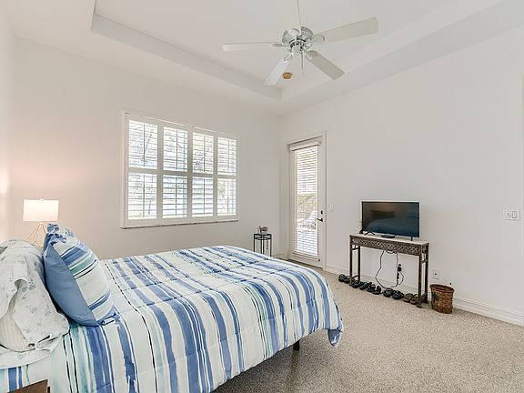 3rd image of 21895 Masters Cir