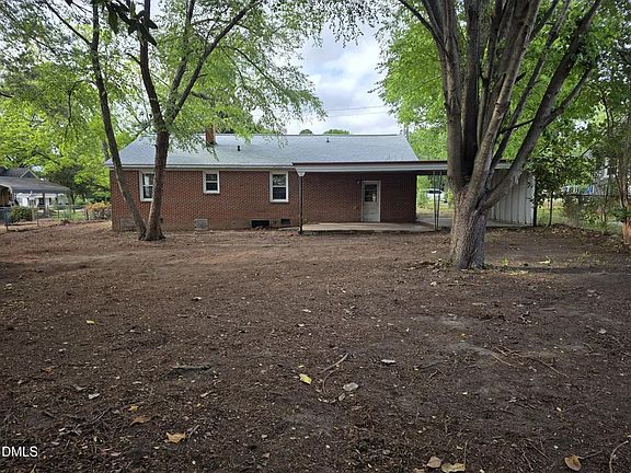 3rd image of 1305 Erwin Rd