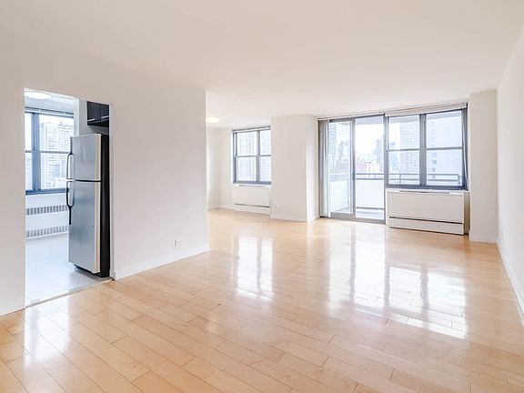4th image of 303 E 83rd St APT 11D
