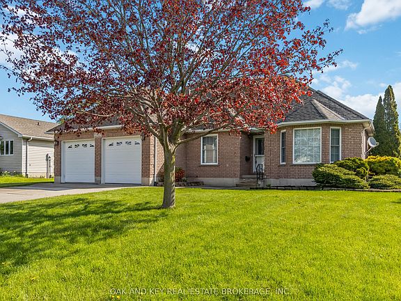 3rd image of 6 Backus Dr
