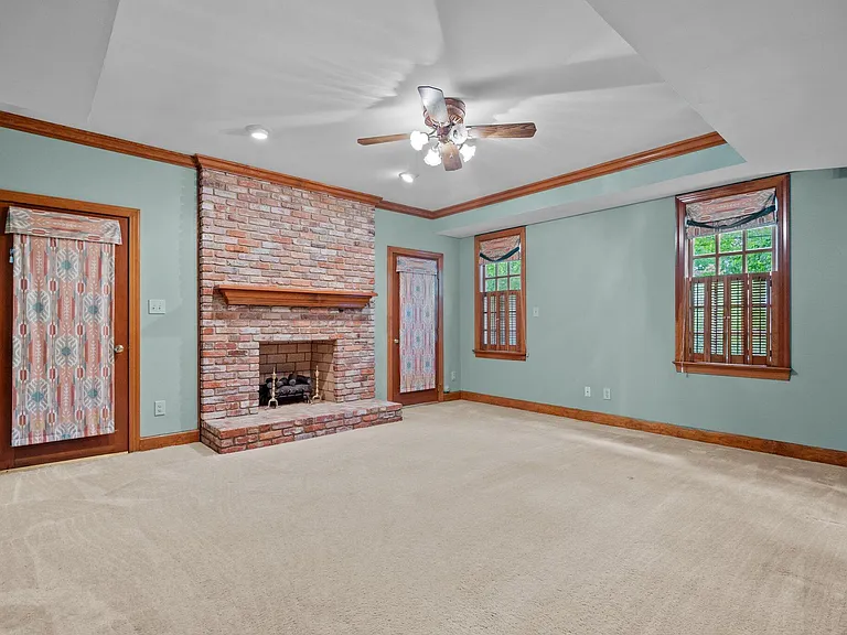 2113 Fallon Oaks Ct — Photo 19