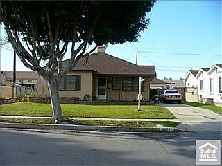 1st image of 9827 Dorothy Ave