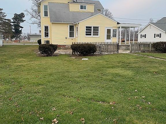 3rd image of 7401 Wyandot St
