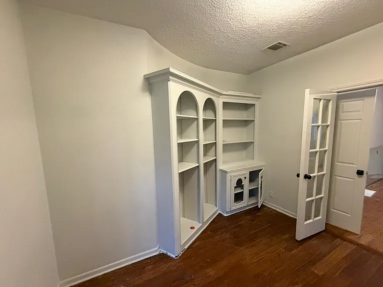 7218 Holder Forest Ct — Photo 8