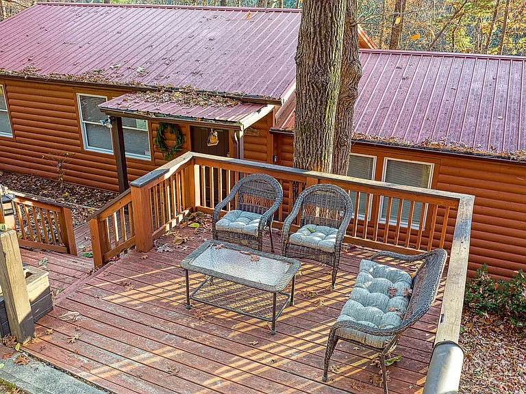 167 Johnson Cir — Photo 4