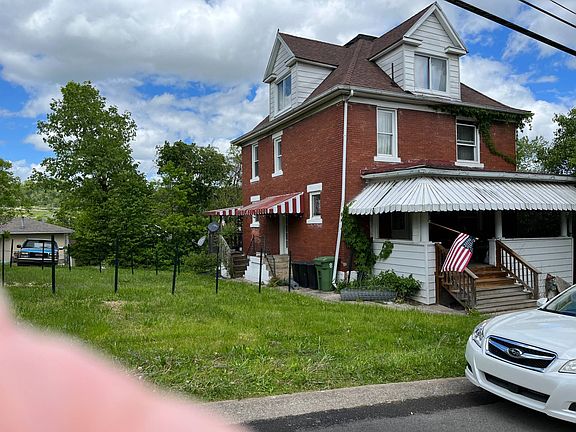 3rd image of 712 W Virginia Ave